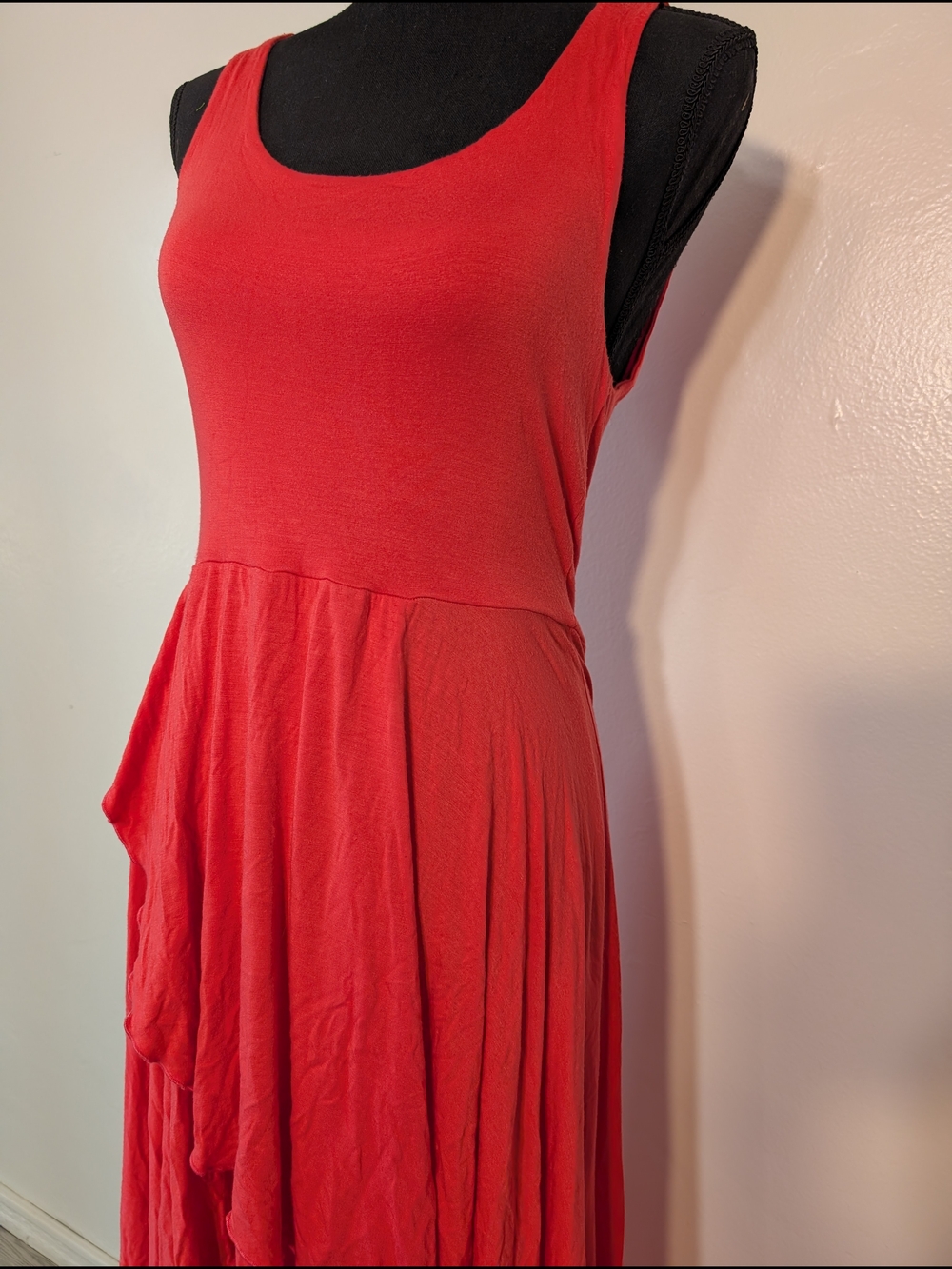 Sleeveless Red High-Low Ruffle Dress - Picture 9 of 10